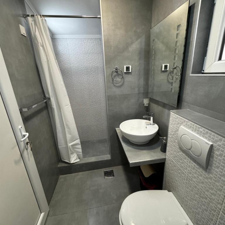 Guesthouse Vila Tamburic - Quadruple Room - 7