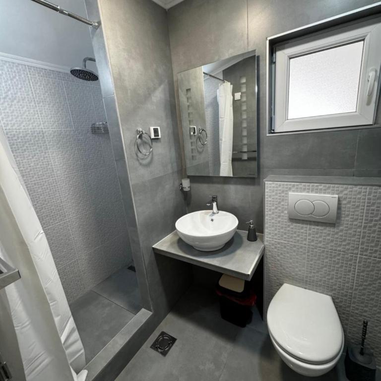 Guesthouse Vila Tamburic - Quadruple Room - 6