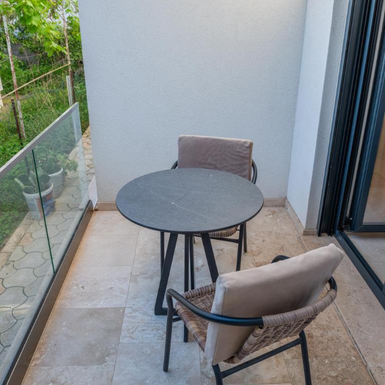 Premium Berlin with Pool - Luksuzna Trokrevetna Soba - 20
