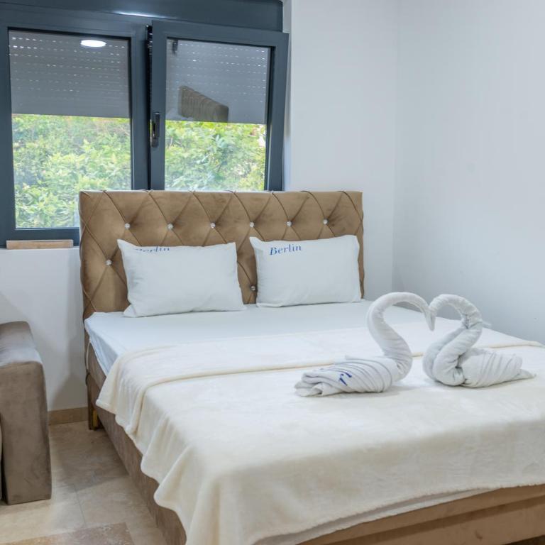 Premium Berlin with Pool - Porodična Soba - 10
