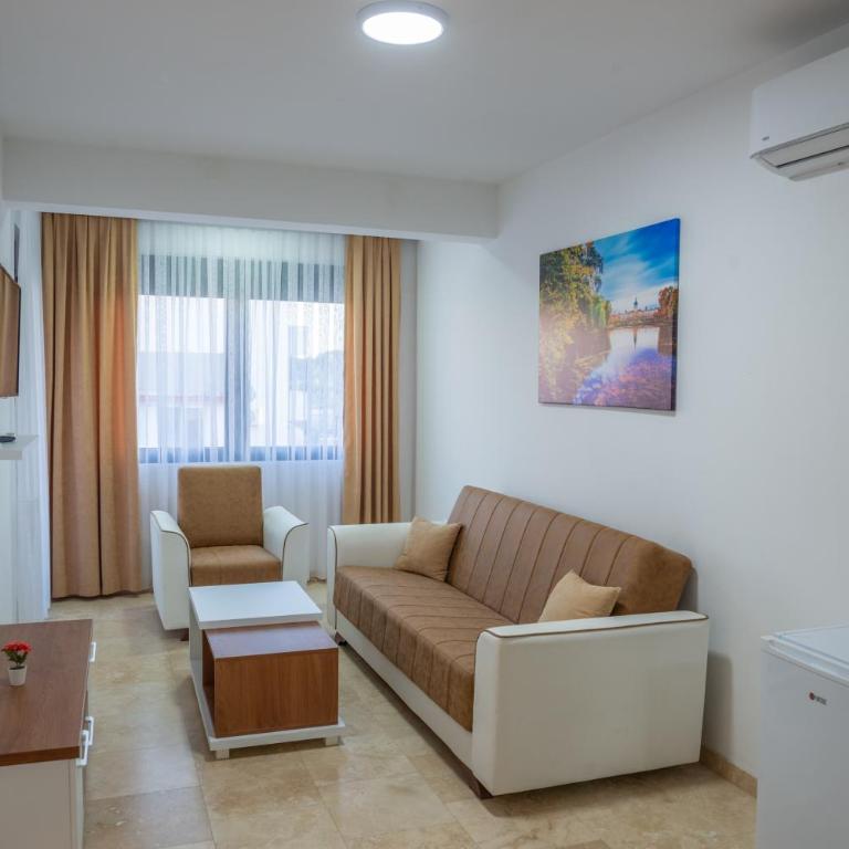 Premium Berlin with Pool - Deluks Suite - 14