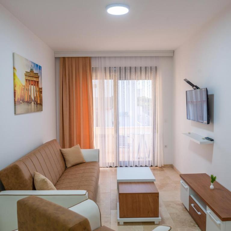 Premium Berlin with Pool - Deluks Suite - 13
