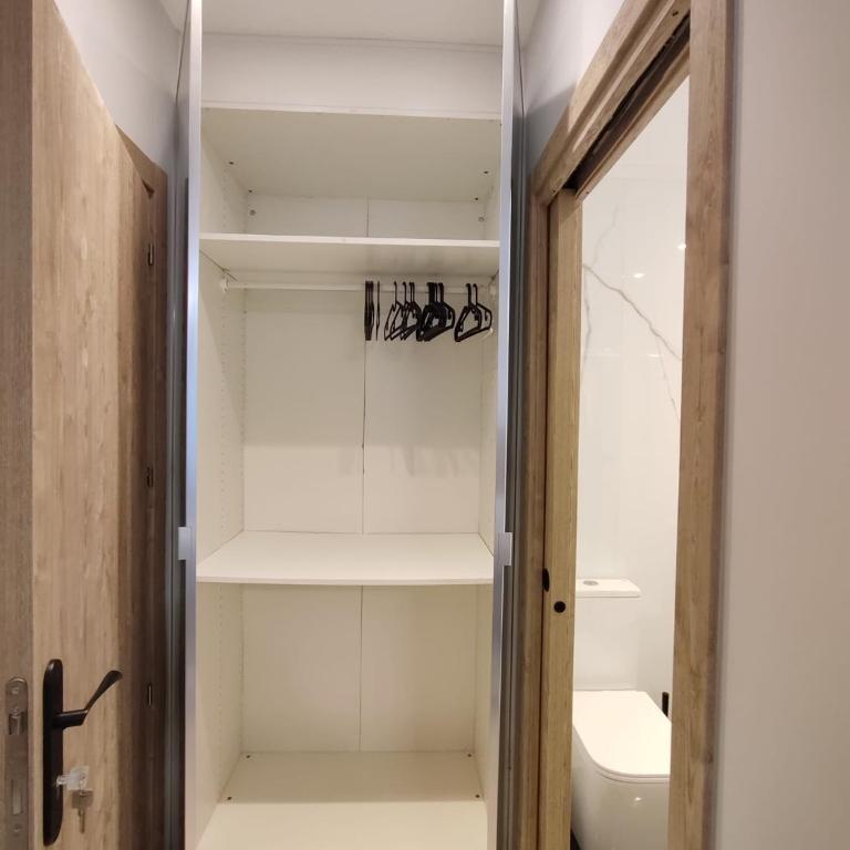 HABITACION CON HERMOSAS VISTAS A BILBAO - Habitación Doble con baño privado - 10
