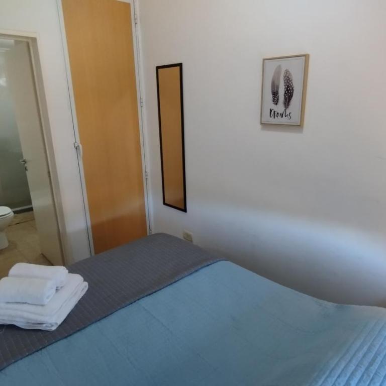 Plaza Santa Genoveva - One-Bedroom Apartment - 2