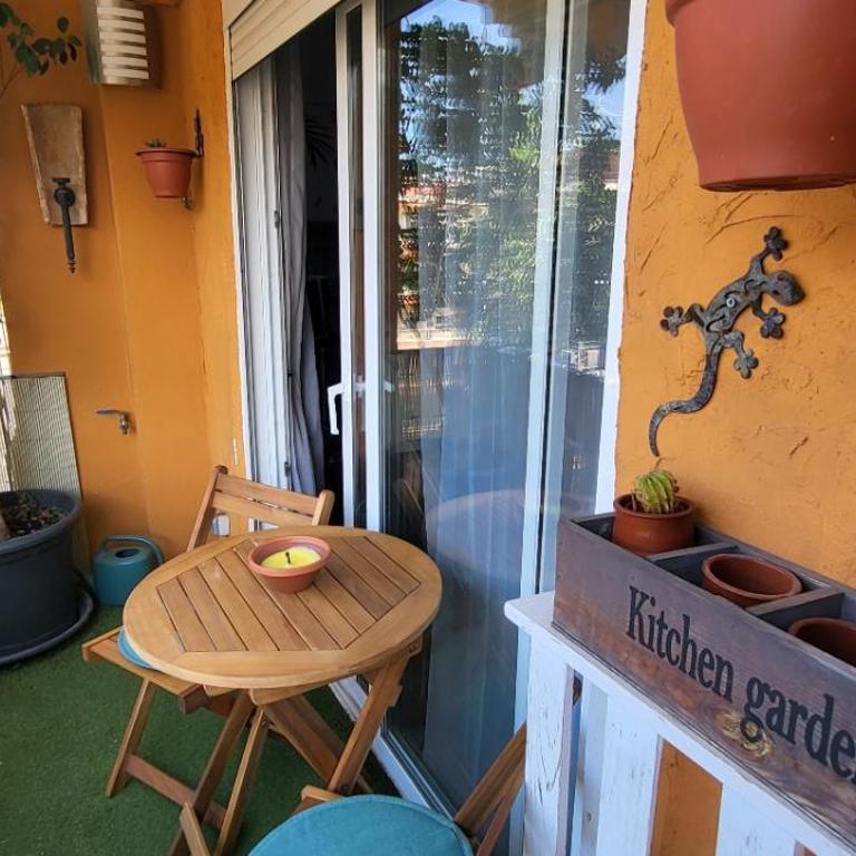 Cosy 2 bedroom apartment on 5 floor with balcony in the centre of Denia near the playa- SPAIN - Apartamento de 2 dormitorios - 16