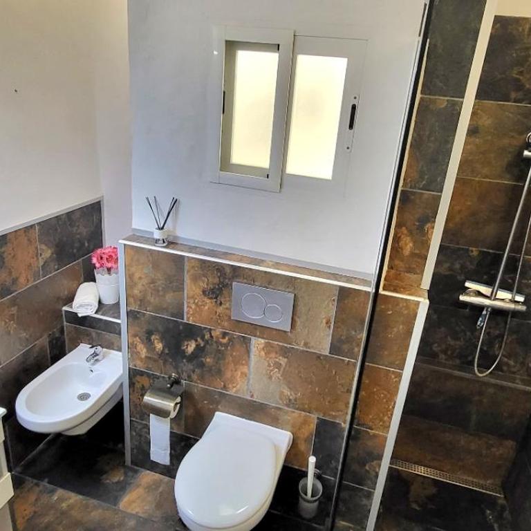 Cosy 2 bedroom apartment on 5 floor with balcony in the centre of Denia near the playa- SPAIN - Apartamento de 2 dormitorios - 21