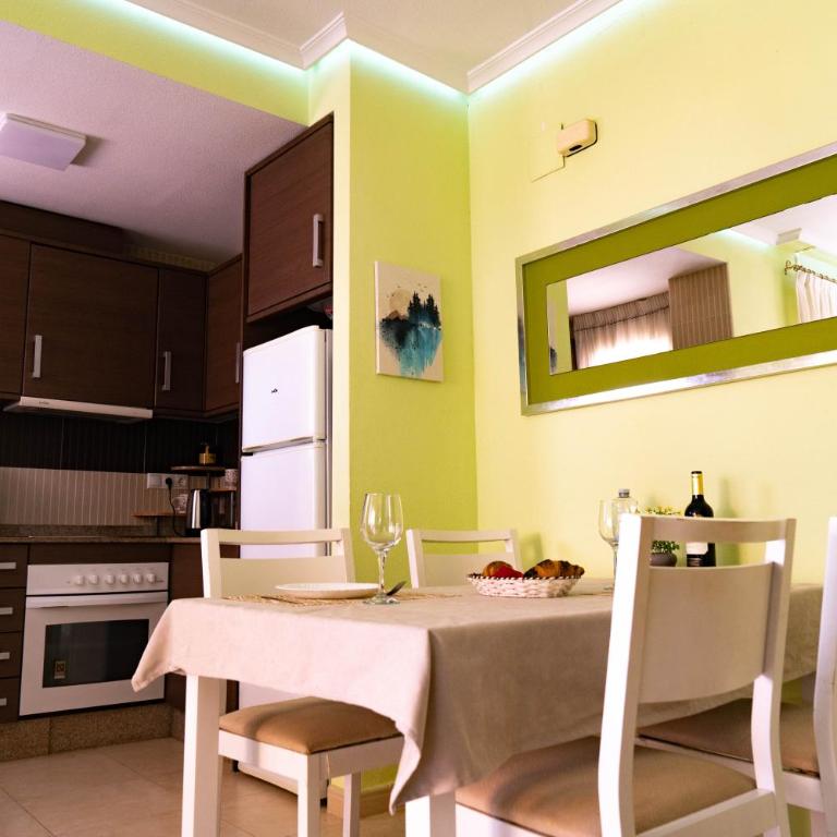 Peaceful Apartment with Sea & Nature Views, Terrace, Pool and Garage - Two-Bedroom Apartment with Balcony and Sea View - 12
