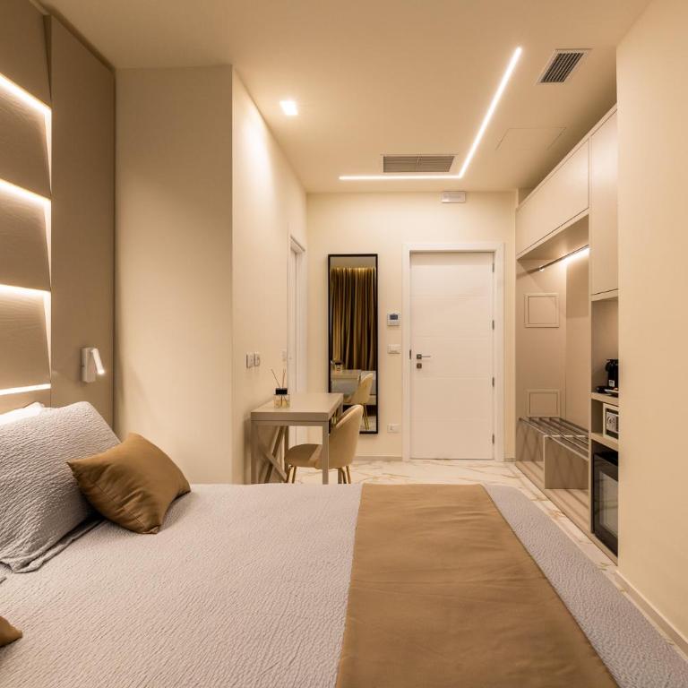 Bologna Centrale 1 - Deluxe Double Room - 2