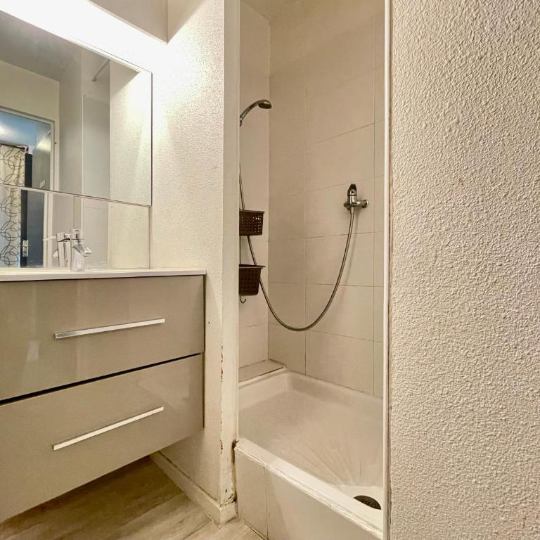 Joli studio-cabine moderne à 300m de la plage - FR-1-338-368 - Appartement (4 Adultes) - 5