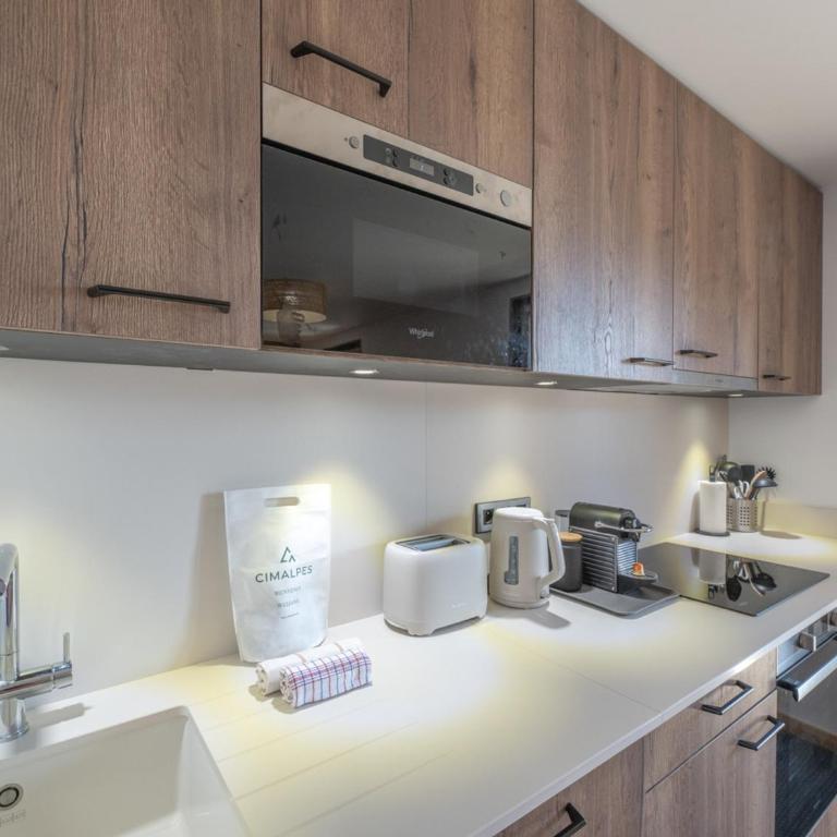 Appartement neuf, proche pistes, balcon sud, WIFI - FR-1-645-72 - Apartment - 3