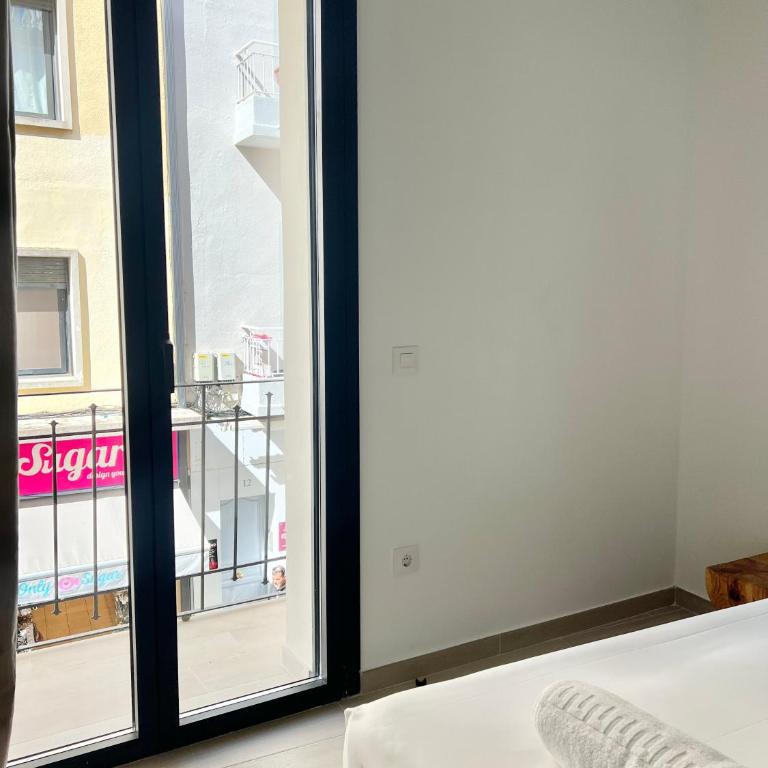 Moderno apartamento con gran terraza - Two-Bedroom Apartment with Terrace - 4
