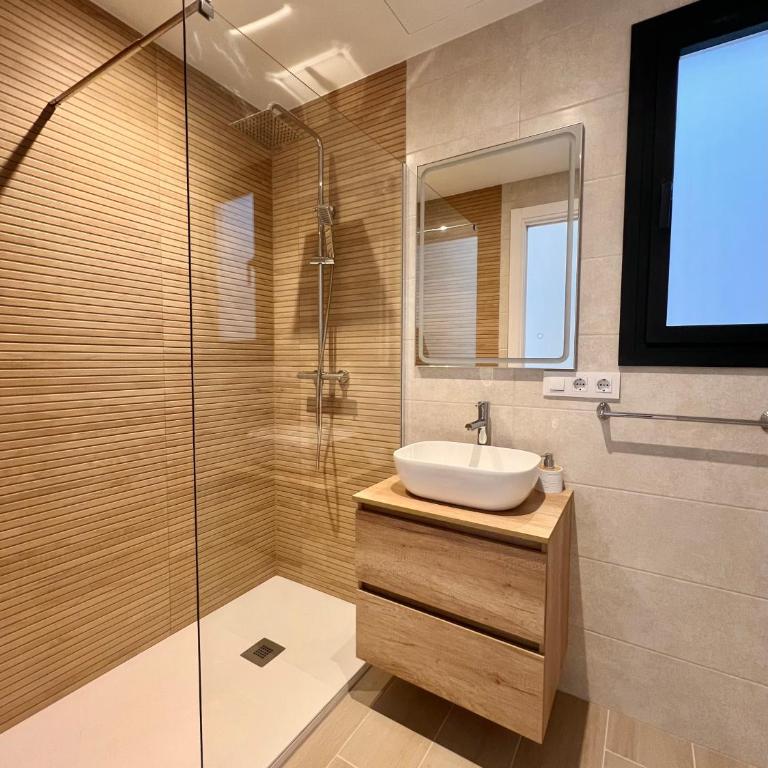 Moderno apartamento con gran terraza - Two-Bedroom Apartment with Terrace - 5