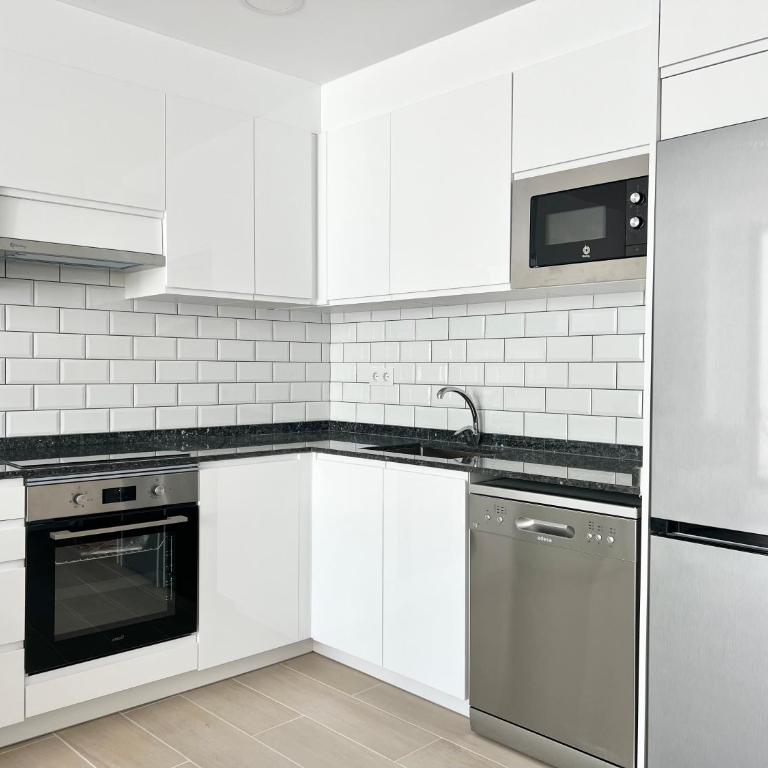 Moderno apartamento con gran terraza - Two-Bedroom Apartment with Terrace - 10
