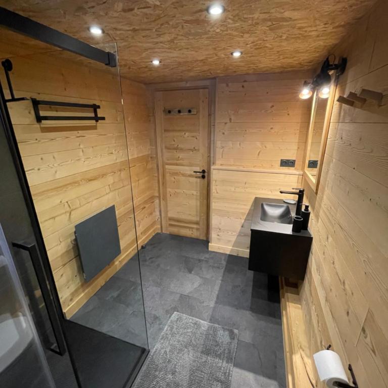 Chalet Atmosphere Chamonix City Center Large T3 - Apartamento de 2 dormitorios - 28