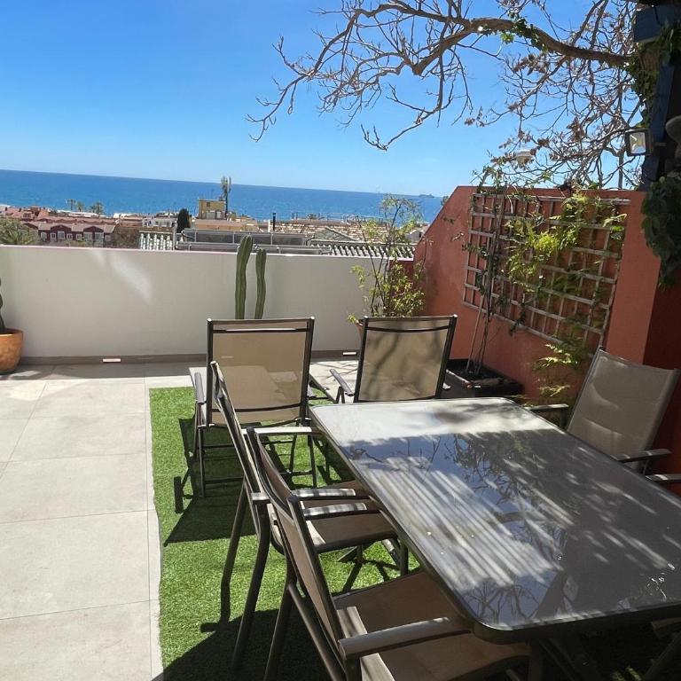 Mar de fondo en Pedregalejo - Two-Bedroom Apartment with Terrace and Sea View - 28