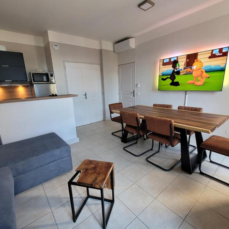 Appartement 3P dans Maison Bourgeoise - 6 personnes - Vue Mer - Parking - Apartment mit 2 Schlafzimmern - 4