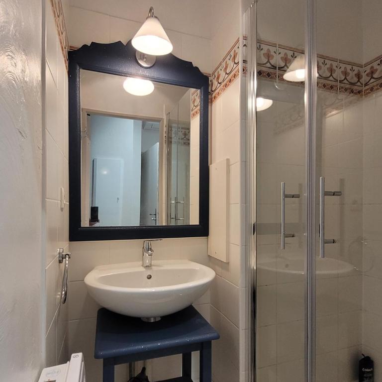Appartement 3P dans Maison Bourgeoise - 6 personnes - Vue Mer - Parking - Apartment mit 2 Schlafzimmern - 15
