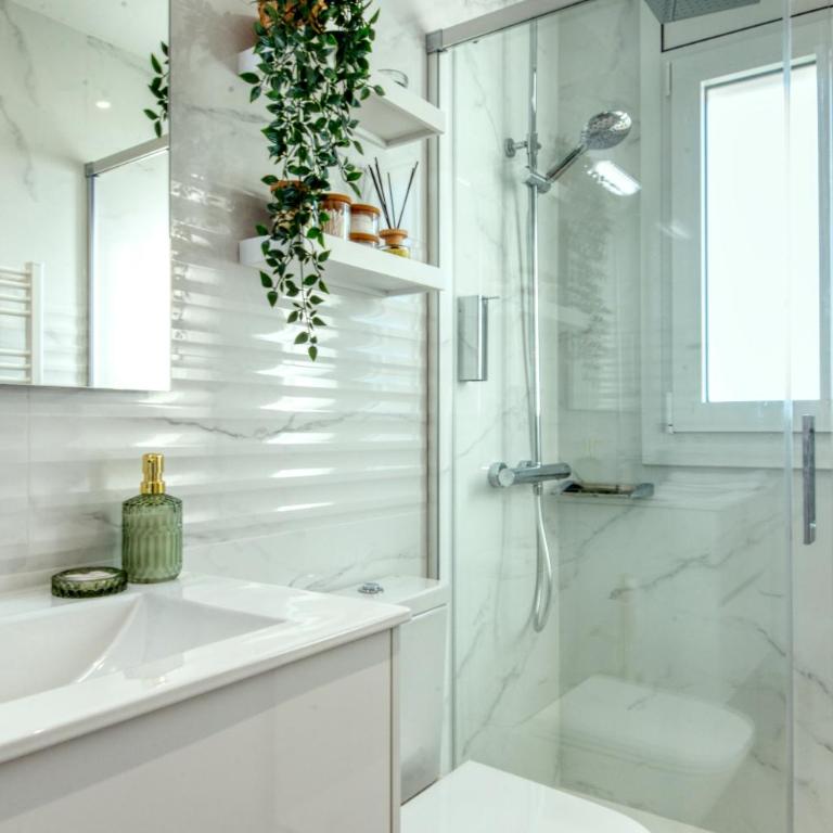 Apartamento de lujo con vistas al mar, a dos minutos de la playa - Apartamento de 2 dormitorios - 14