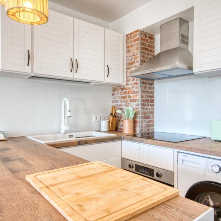 Apartamento de lujo con vistas al mar, a dos minutos de la playa - Apartamento de 2 dormitorios - 10