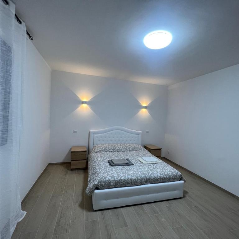 Casa Roma rooms&apartments - Camera Tripla con Bagno Privato - 2
