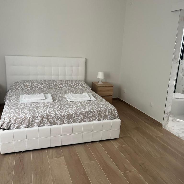 Casa Roma rooms&apartments - Camera Tripla con Bagno Privato - 1