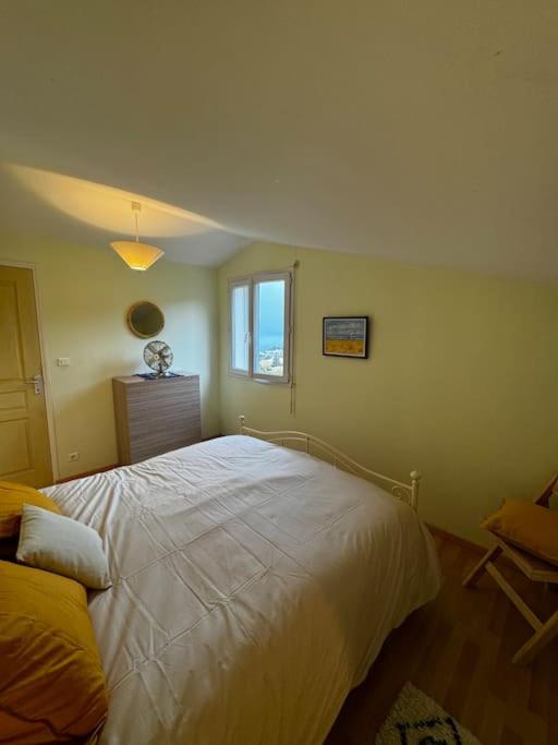 T4 en duplex, vue mer et piscine - Appartement 3 Chambres - 12