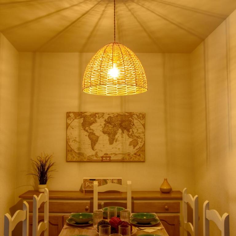 La Bodega del Mar - Luminoso y céntrico apto con piscina en verano y parking - Apartamento Superior con 3 dormitorios - 28