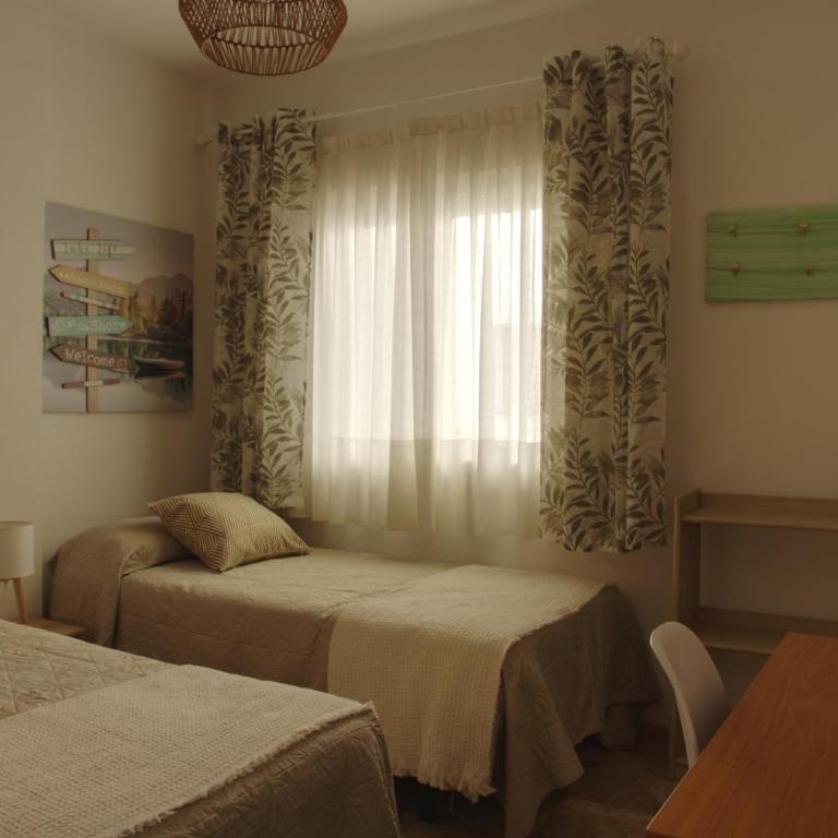 La Bodega del Mar - Luminoso y céntrico apto con piscina en verano y parking - Apartamento Superior con 3 dormitorios - 41