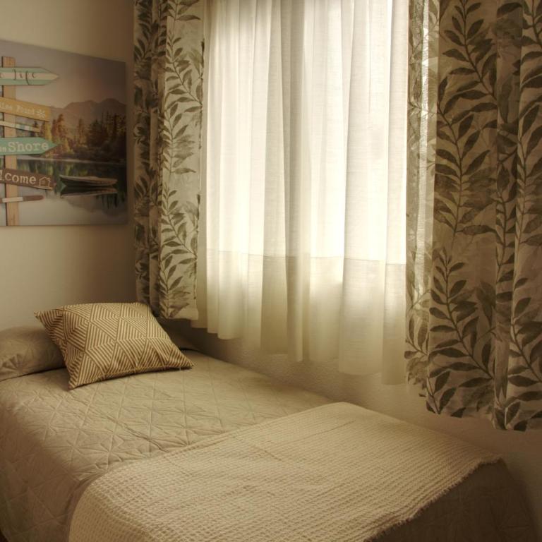 La Bodega del Mar - Luminoso y céntrico apto con piscina en verano y parking - Apartamento Superior con 3 dormitorios - 39