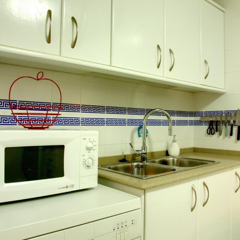 La Bodega del Mar - Luminoso y céntrico apto con piscina en verano y parking - Apartamento Superior con 3 dormitorios - 51