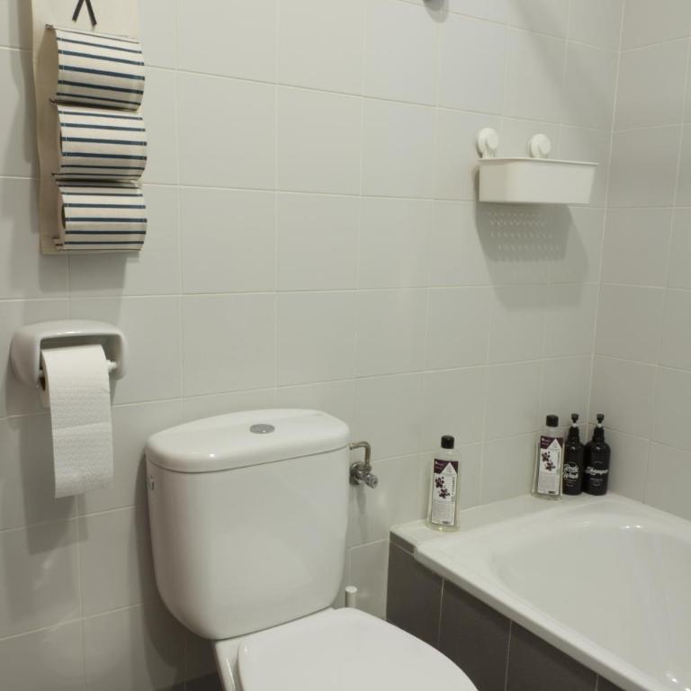 La Bodega del Mar - Luminoso y céntrico apto con piscina en verano y parking - Apartamento Superior con 3 dormitorios - 69