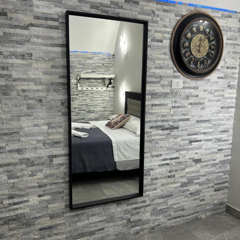 Fanale House - One-Bedroom Apartment - 91