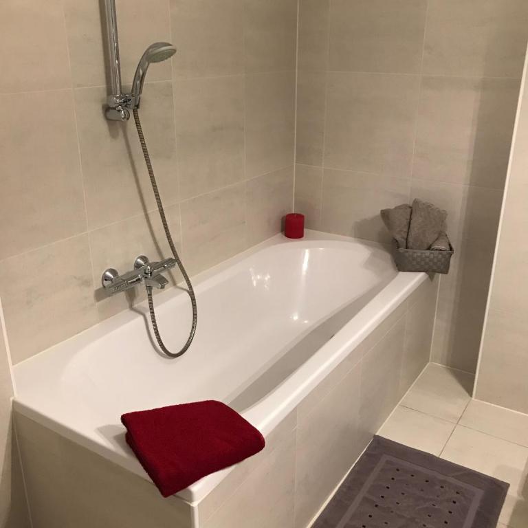 Haus Lothringen, TOP 8 - Two-Bedroom Apartment - 13