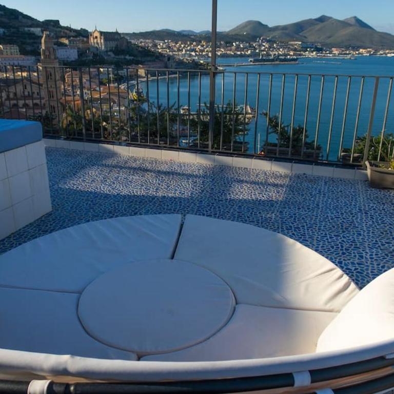 Maredentro Amazing View - Two-Bedroom Apartment - 10