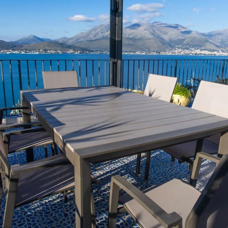 Maredentro Amazing View - Two-Bedroom Apartment - 39