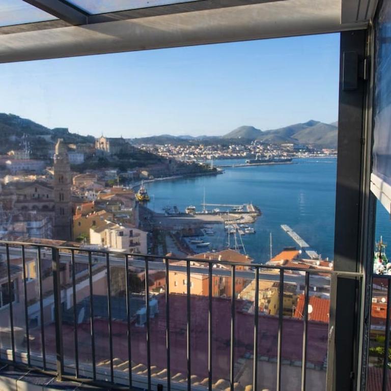 Maredentro Amazing View - Two-Bedroom Apartment - 43