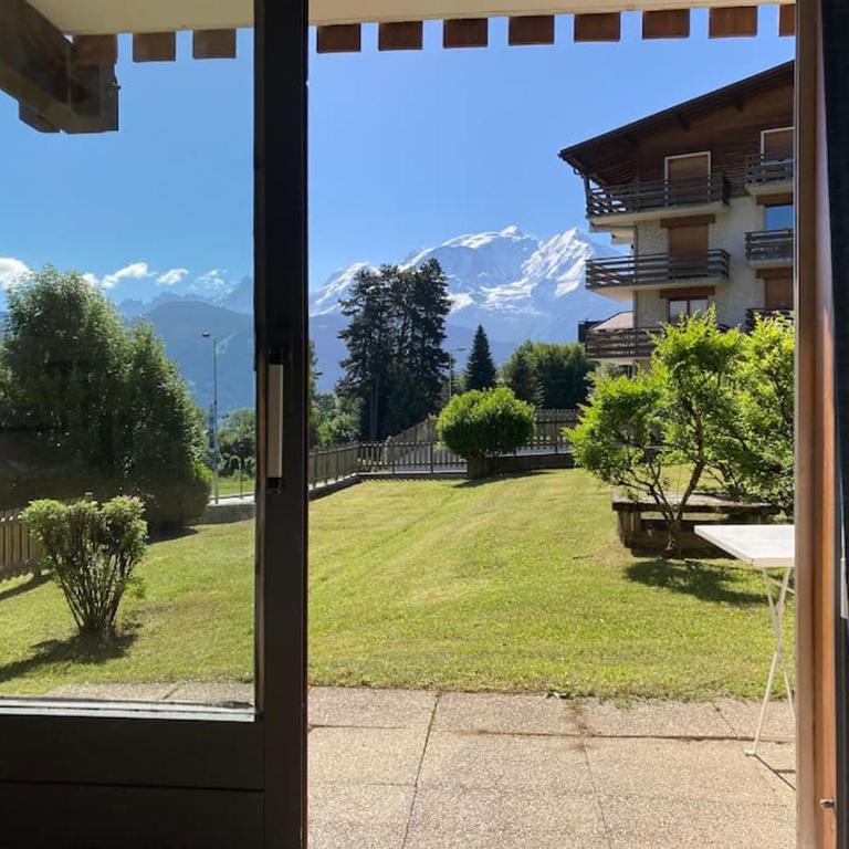 La marmotte: Vue Mont Blanc, terrasse, parking - Appartement 2 Chambres avec Vue sur la Montagne - 20