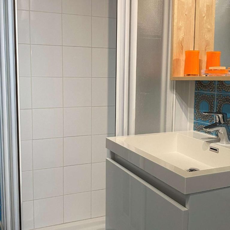Studio équipé avec parking à Balaruc-les-Bains - FR-1-553-134 - Studio - 9