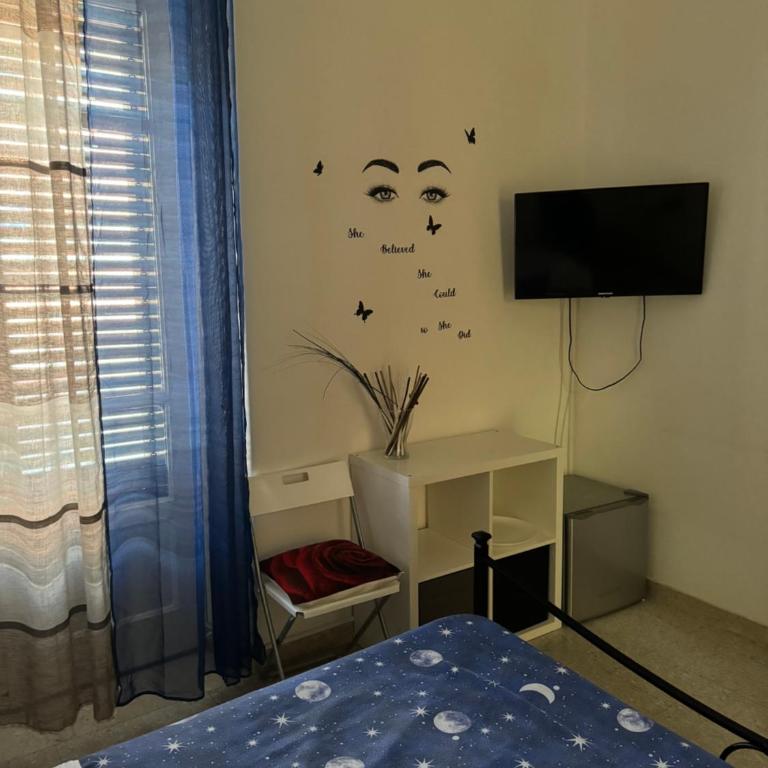 ORCHIDEA HOUSE - Double Room with Shared Bathroom - 2