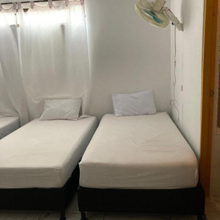 Hotel Mallorca Estadio, Medellin - Family Room with Private Bathroom - 5