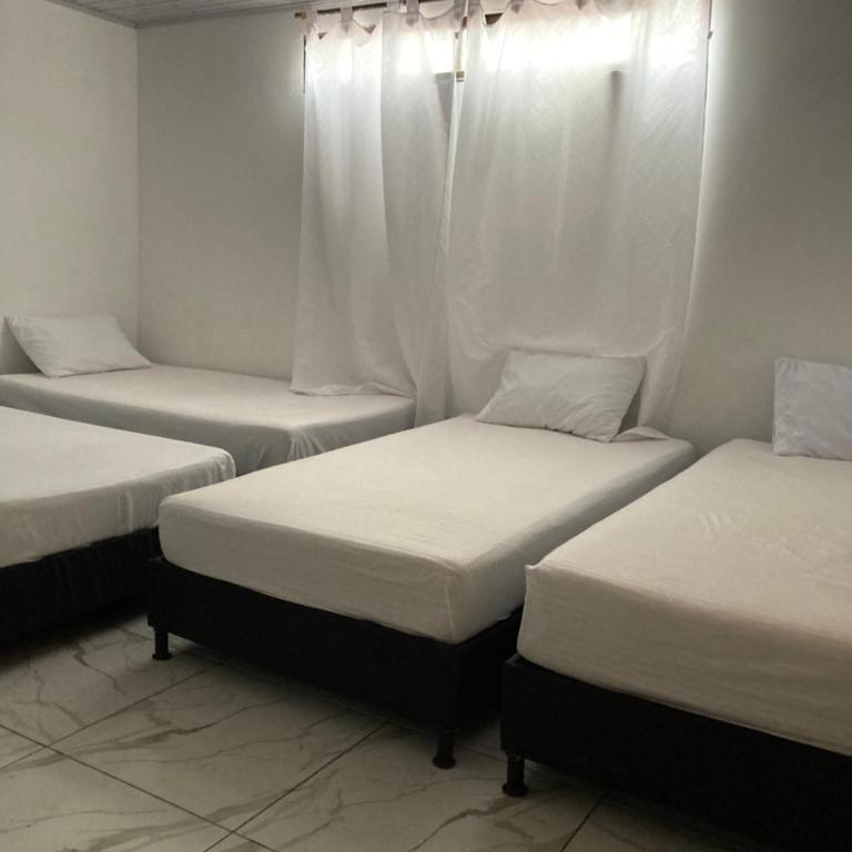 Hotel Mallorca Estadio, Medellin - Family Room with Private Bathroom - 6