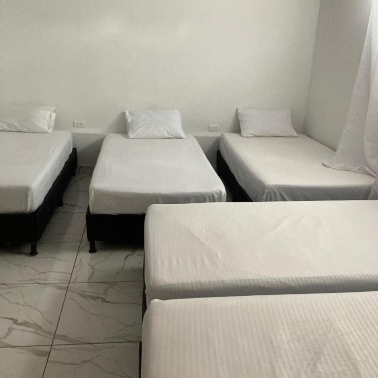 Hotel Mallorca Estadio, Medellin - Double Room with Private Bathroom - 5
