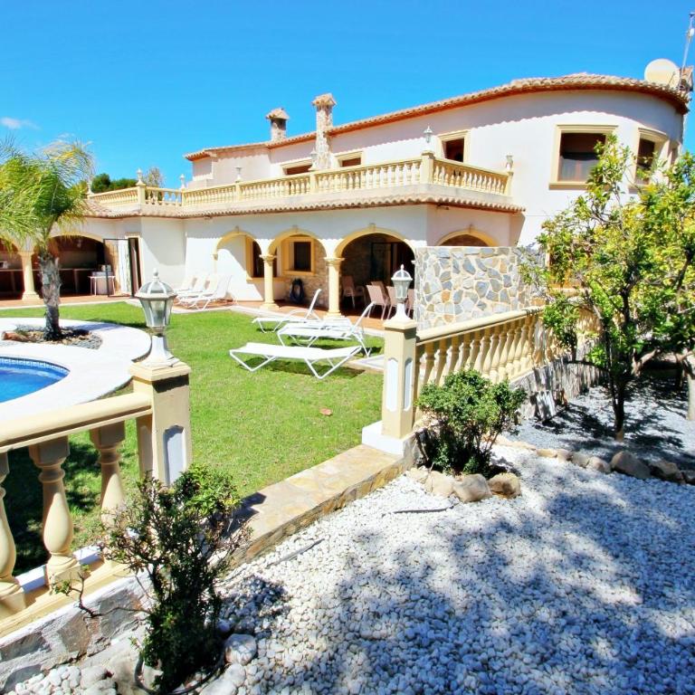 Bahia - spacious family villa with private pool in Moraira - Villa - 20
