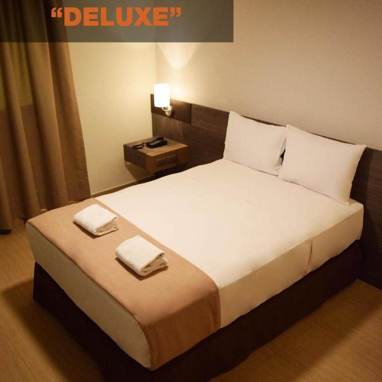 Hotel Mega - Deluxe Double Room (1 adult + 1 child) - 3