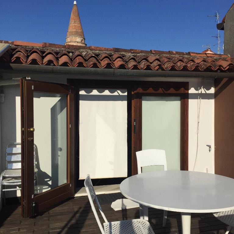 Elegante Appartamento Luxury in centro storico - Appartamento Deluxe con 2 Camere da Letto e Balcone - 9