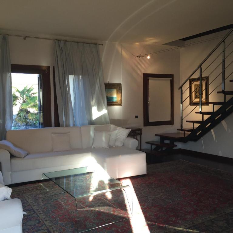 Elegante Appartamento Luxury in centro storico - Appartamento Deluxe con 2 Camere da Letto e Balcone - 15