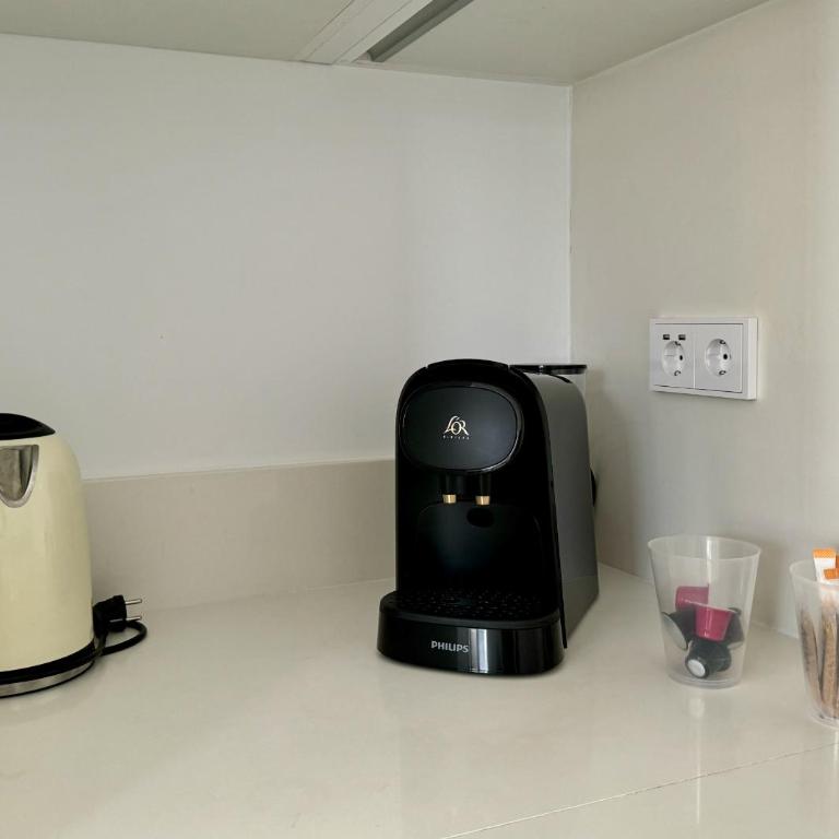 ICONIC by United Renters - Three-Bedroom Apartment with Sea View - 25