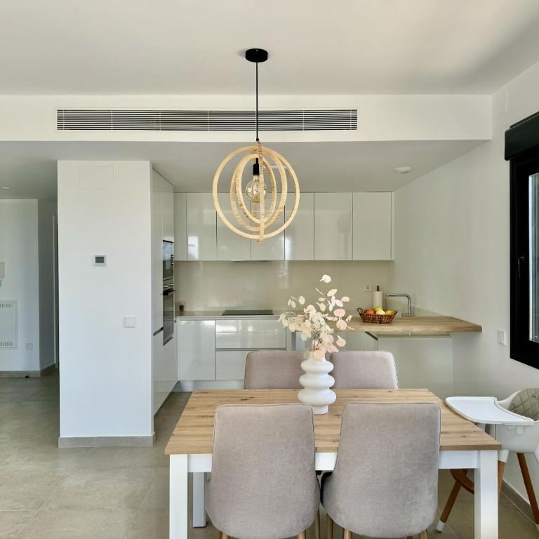 ICONIC by United Renters - Three-Bedroom Apartment with Sea View - 29
