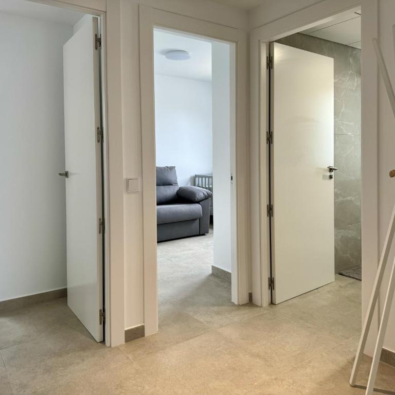 ICONIC by United Renters - Three-Bedroom Apartment with Sea View - 41