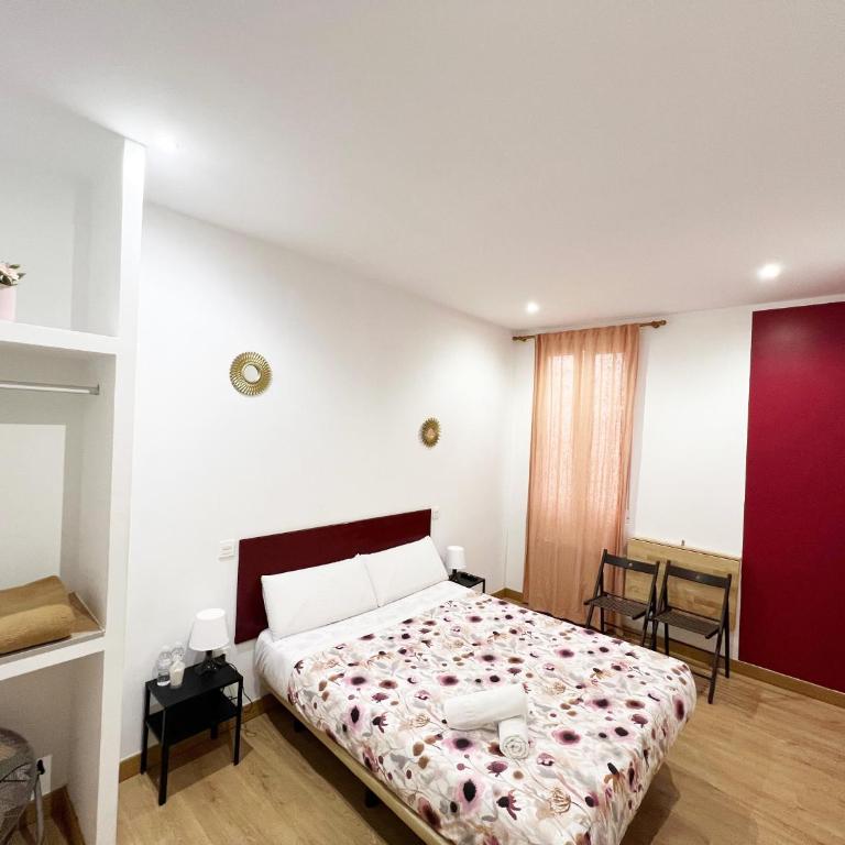 Hostal Abaaly - Habitación Doble Económica Interior con baño compartido - 4